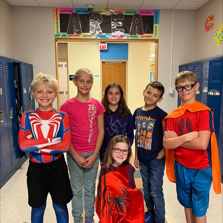kids dressed like superheroes